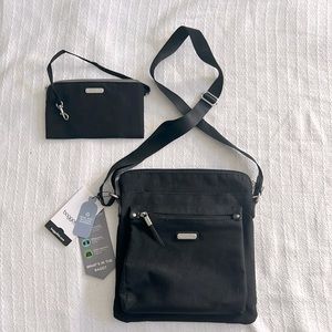 Baggallini brand new bag with RDF wristlet.